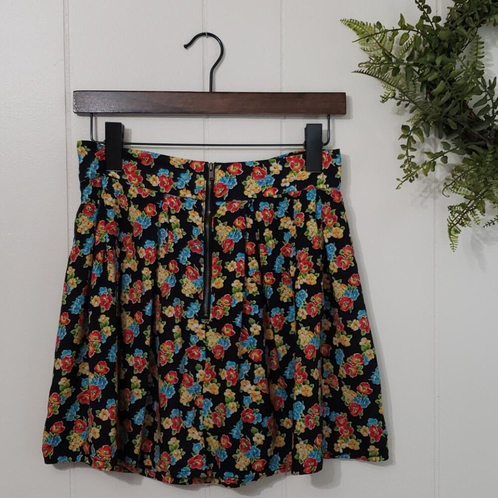 Ezra Floral Mini Skater Flutter Skirt Womens Sm Exposed Zip 90's 00's Y2K EUC
